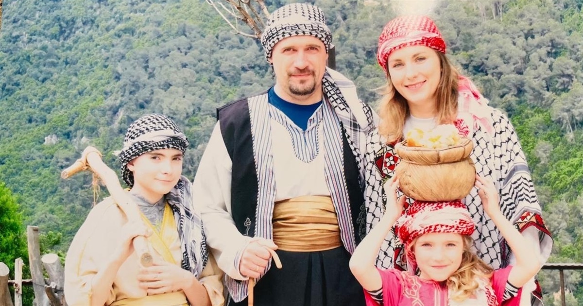 Наші за кордоном: історія вчителя Ігоря Бартошака, який став дипломатом у Лівані