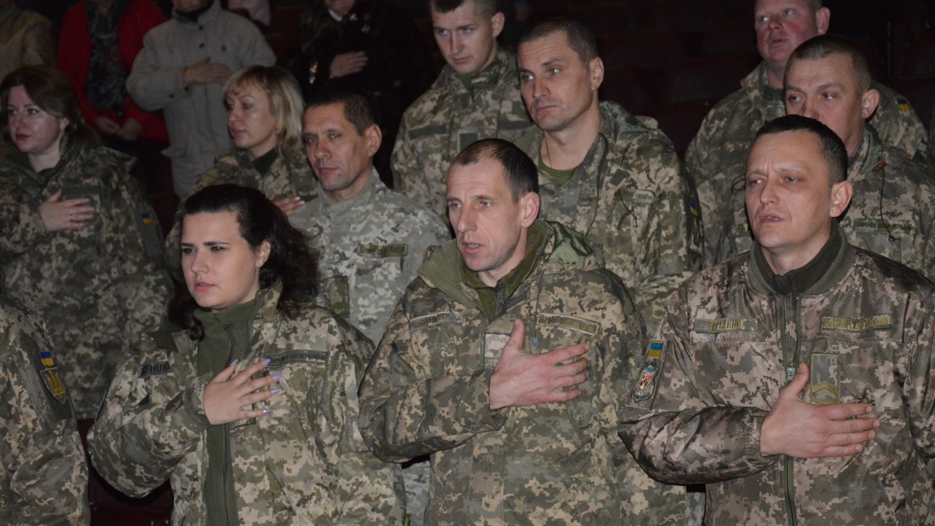 У Сватовому відзначили День Збройних сил України: послухайте, як виконали гімн держави сватівчани