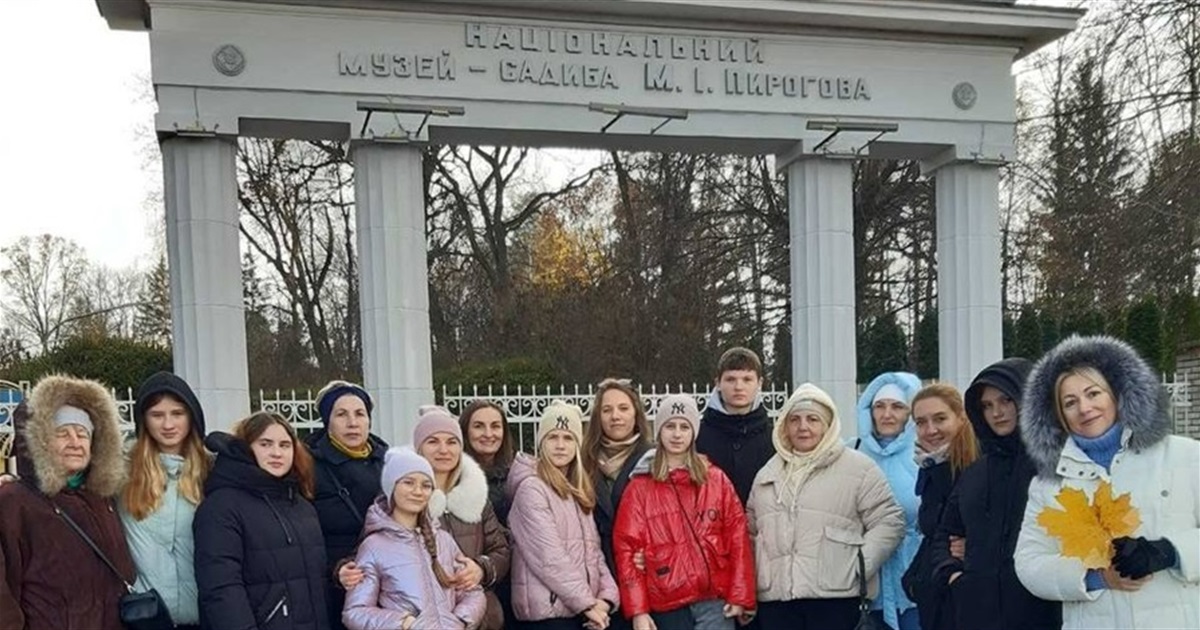 Розповідаємо переселенцям історію Вінниччини: екскурсія до музею Пирогова у Вінниці