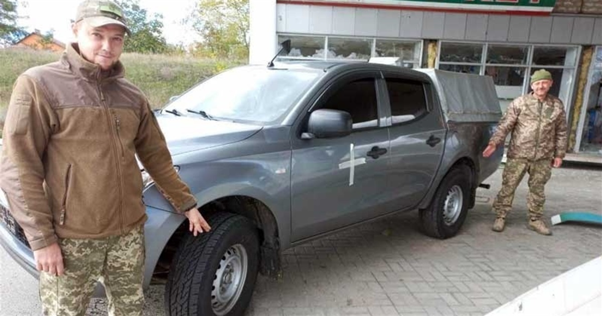Южноукраїнські освітяни спорядили автомобіль бойових побратимів із міста енергетиків. Відео