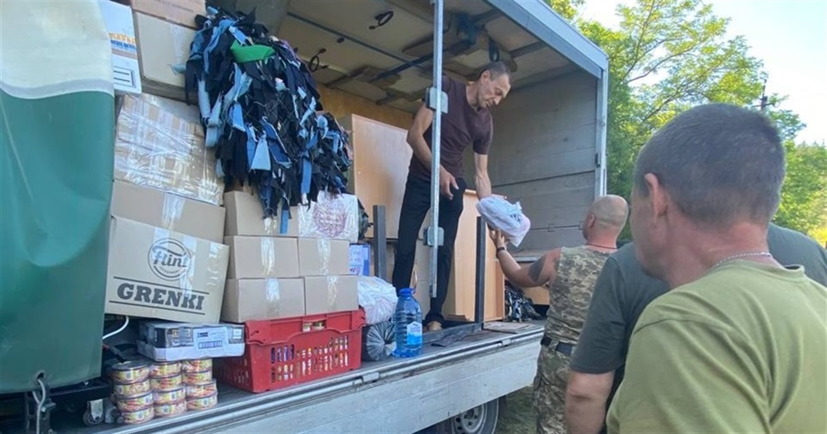 У Переяславі збирають допомогу військовим: автомобіль з подарунками поїде на фронт до Дня Захисника