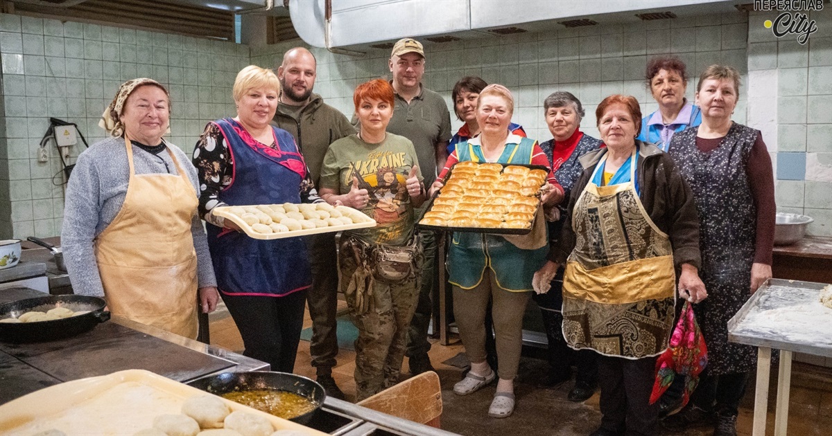 "Продовжують боротися ті, кого війна торкнулася": у переяславському ліцеї готують їжу для бійців