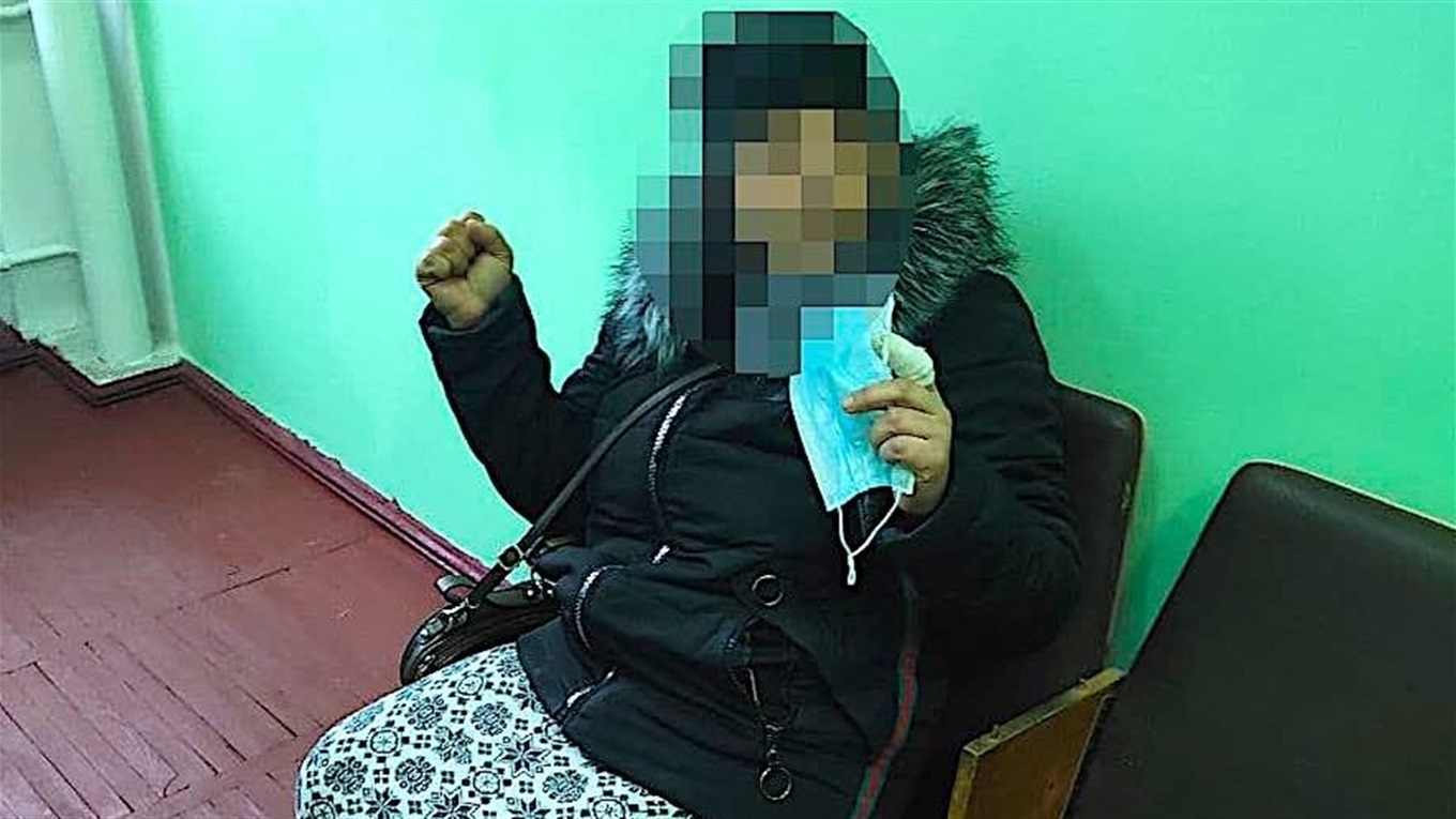 На рынке полиция Измаила взяла с поличным двух ромок