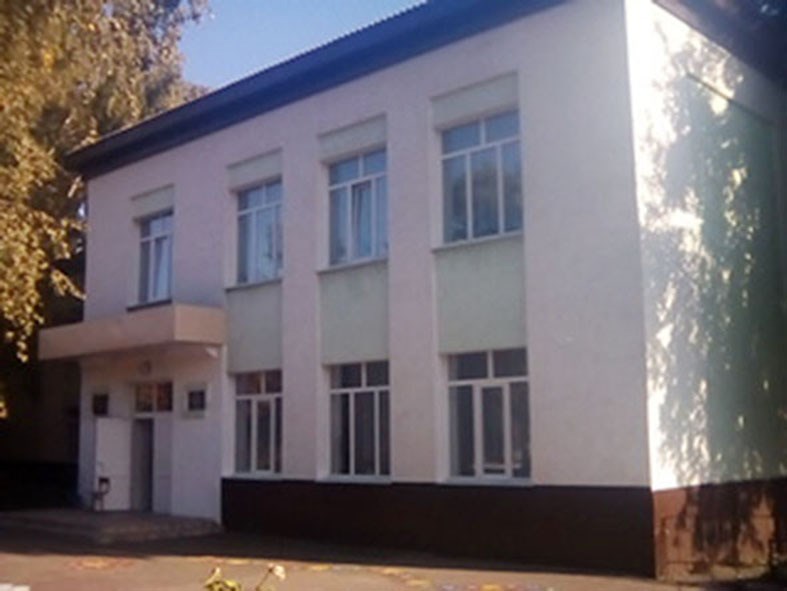 Перший дзвоник у закладах середньої освіти міста пролунає не одночасно