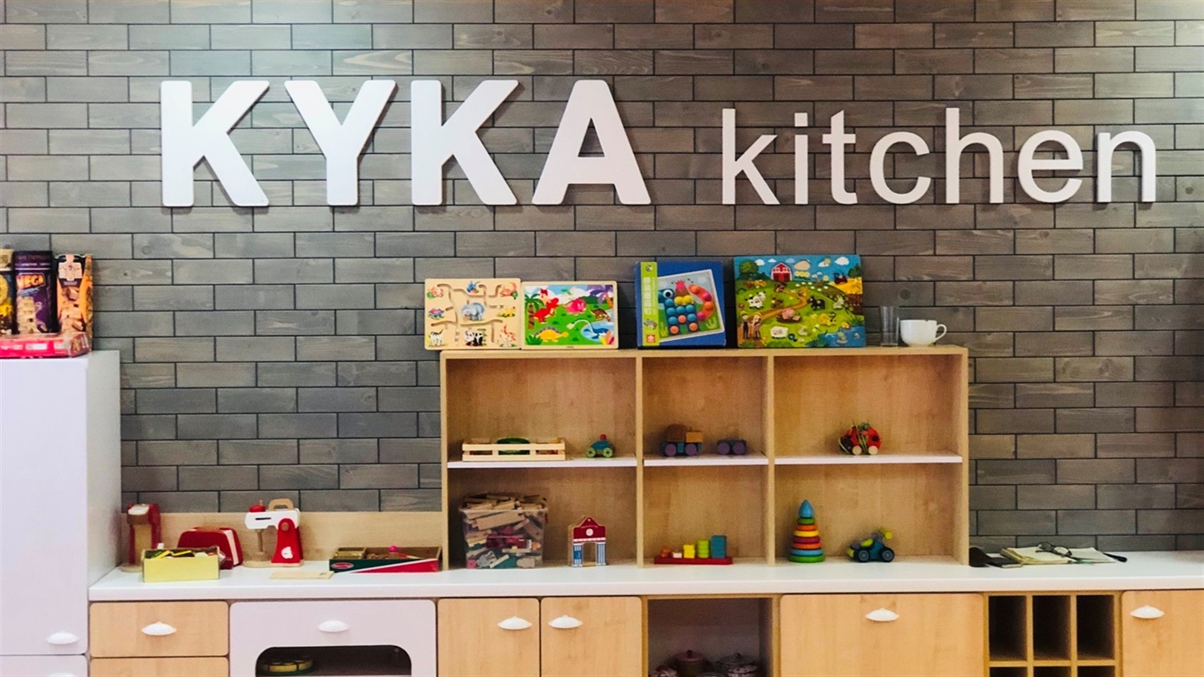 Як у піца-пабі «Кукурузза» замовити свято для дітей