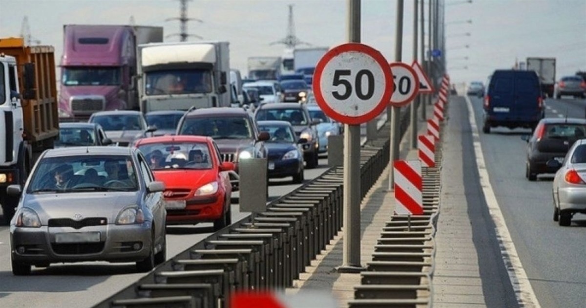 До уваги водіїв Білопільщини: з 1 листопада в Україні діятимуть нові правила дорожнього руху
