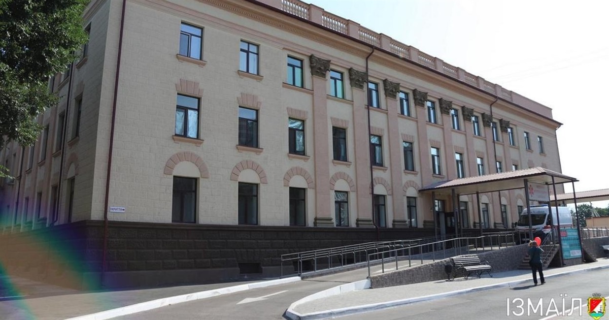 Напередодні Дня медичного працівника міський голова Ізмаїла привітав колектив міської лікарні