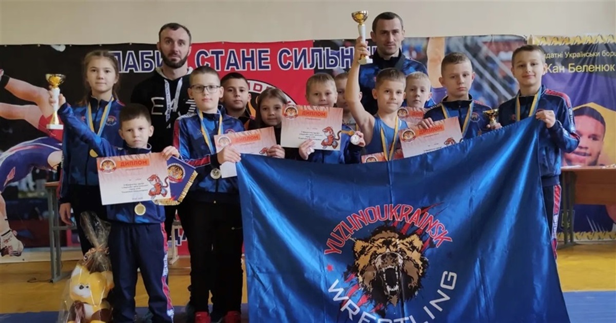 Юні борці із Южноукраїнська здобули одинадцять нагород на відкритому чемпіонаті в Олександрівці