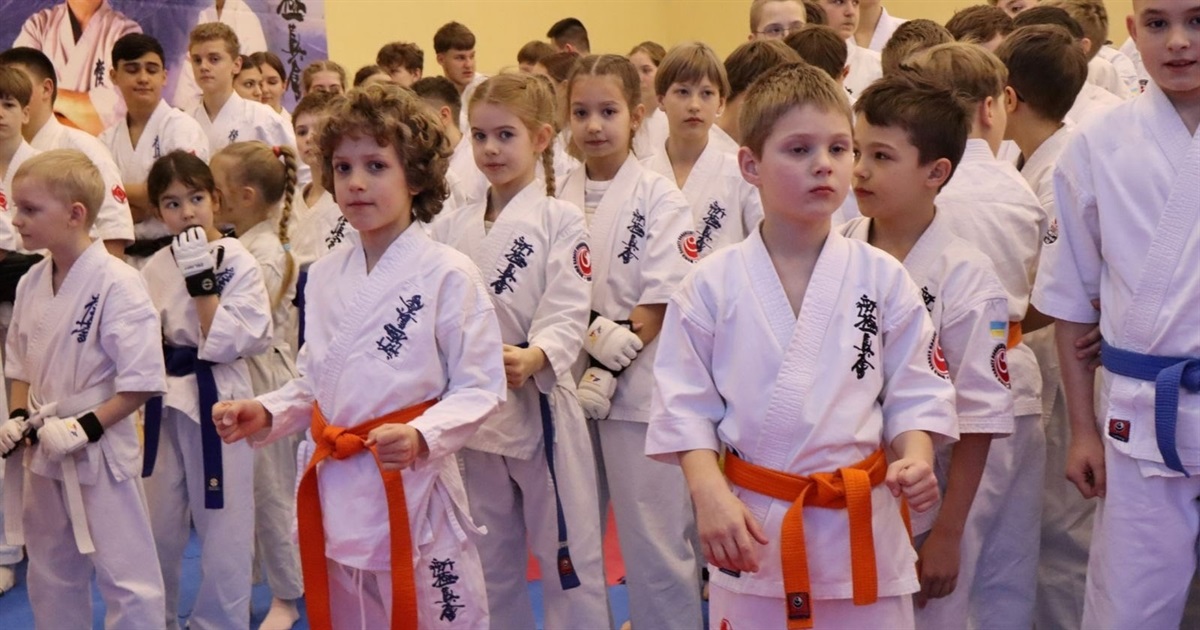 "Звягельські дзвони" зібрали понад 600 каратистів з семи областей