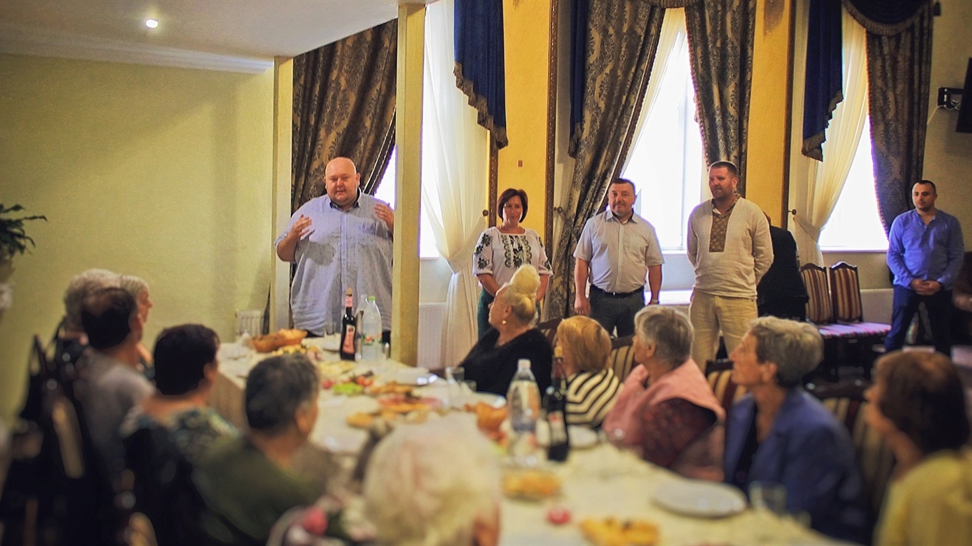 З піснями і смачними стравами вітали підопічних терцентру Жмеринки