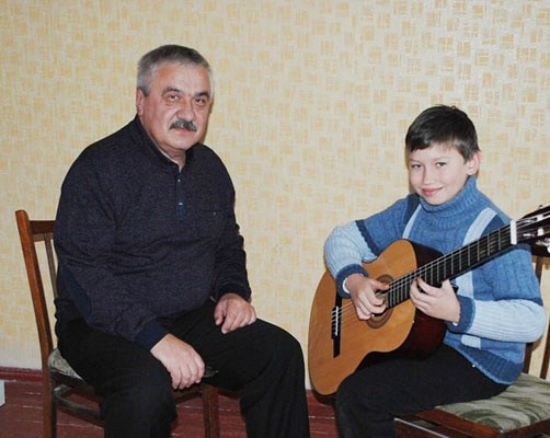 Юрій Шинкаренко дарує творчість покровчанам