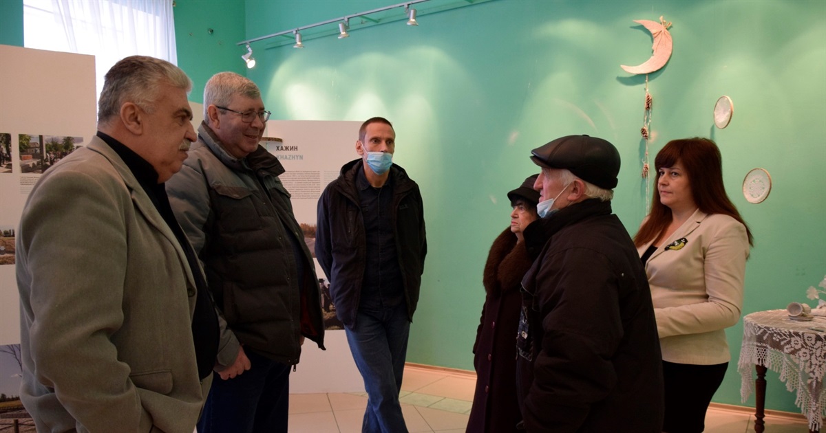 У Жмеринці презентували виставку «Захистимо пам’ять. Масові поховання часів Голокосту в Україні»
