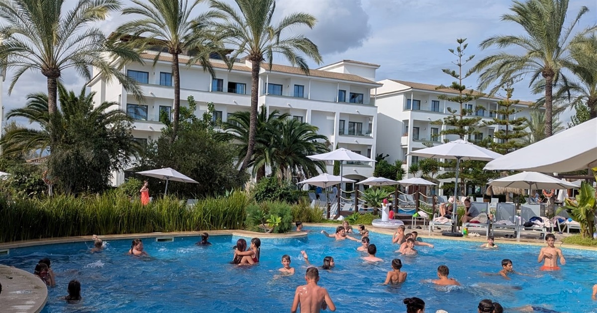 Діти загиблих захисників України провели три тижні на Майорці