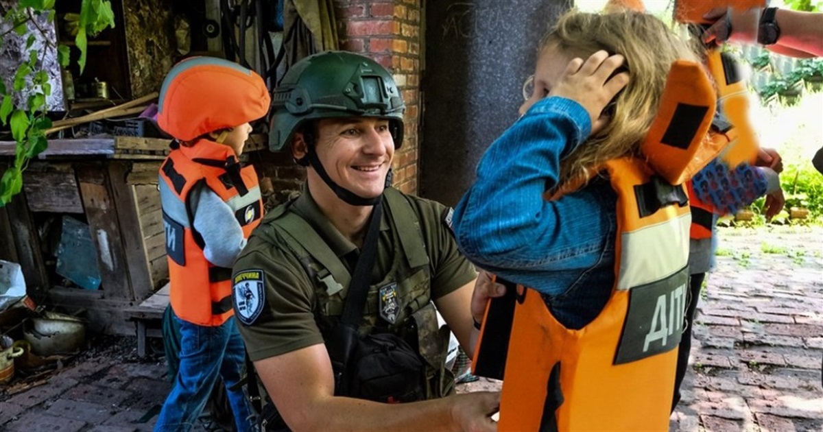 На Донеччині розширили зону примусової евакуації дітей. У тому числі зі Слов'янська і Краматорська
