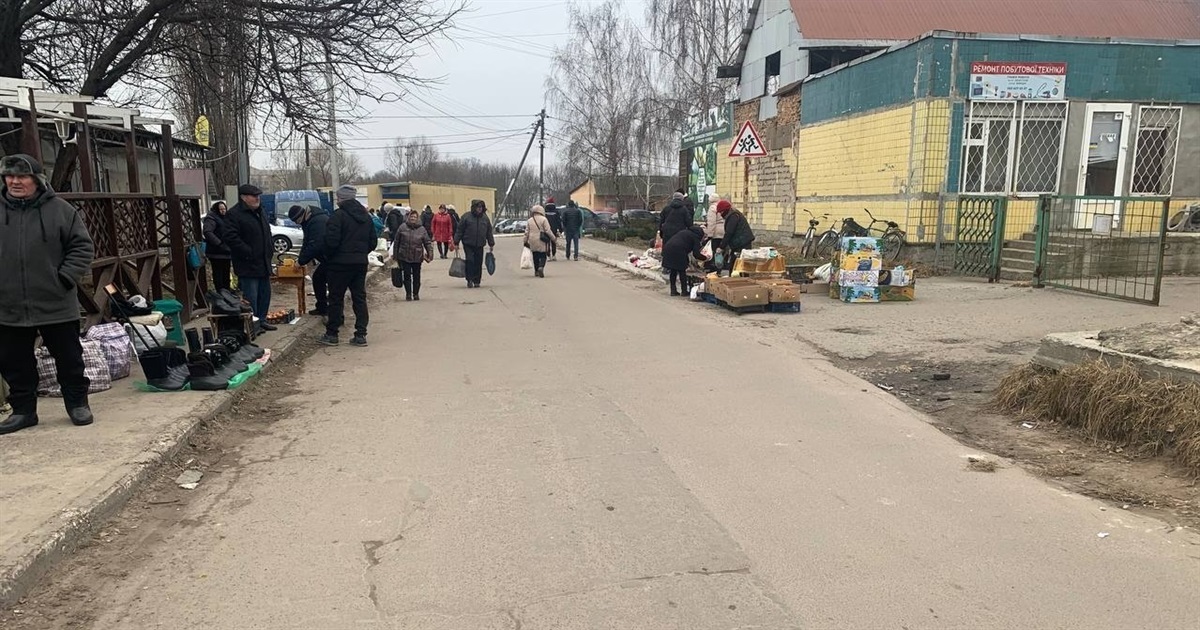 Базар напівпорожній, та вибір був: у Переяславі журавлину з Рівненщини продавали по 220 гривень