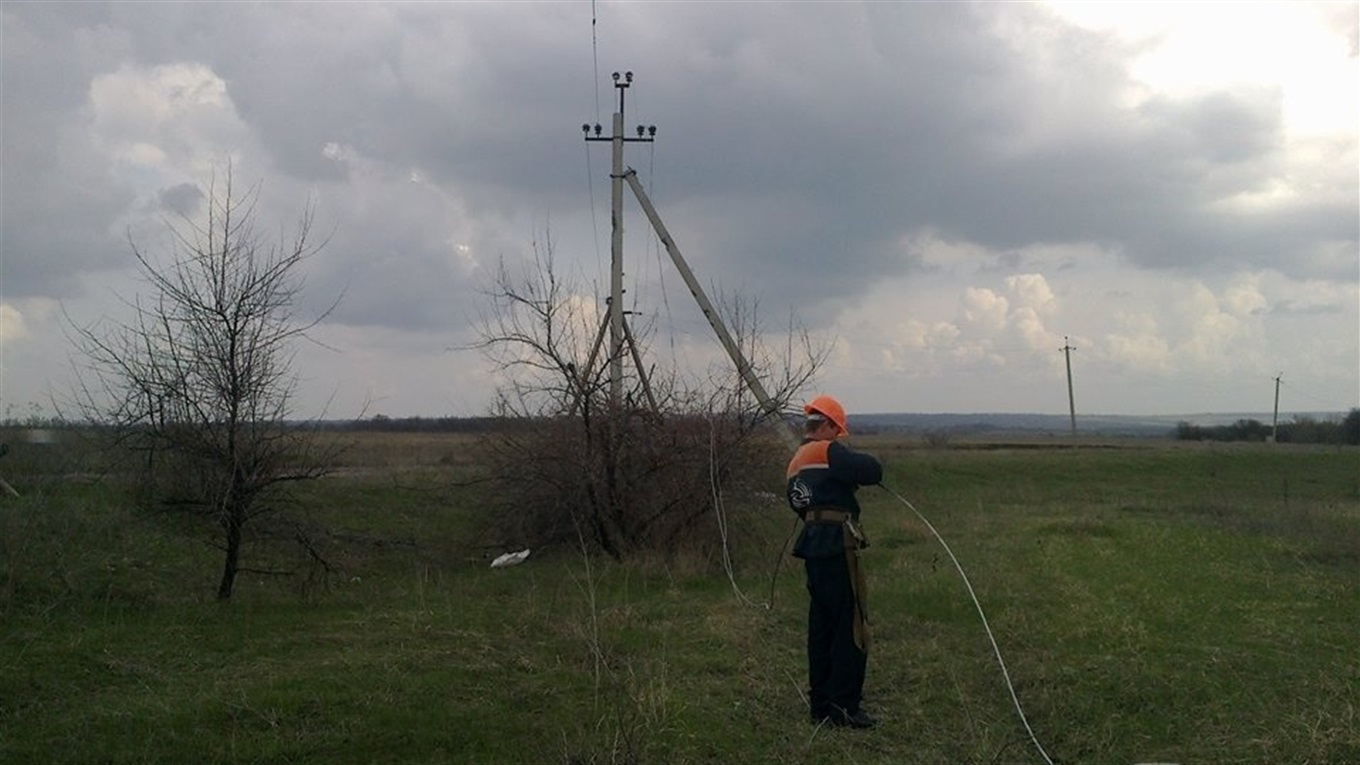 В Катеринівці відновили електропостачання