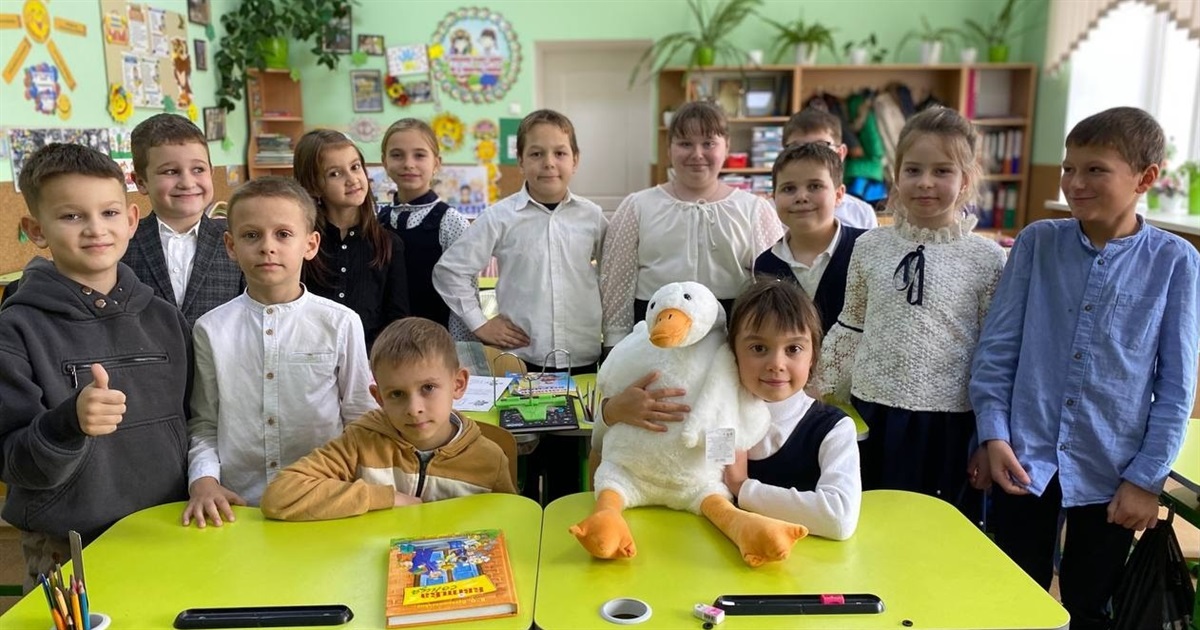 Благодійна лотерея. Маленькі городоччани збирають кошти на дрон для ЗСУ