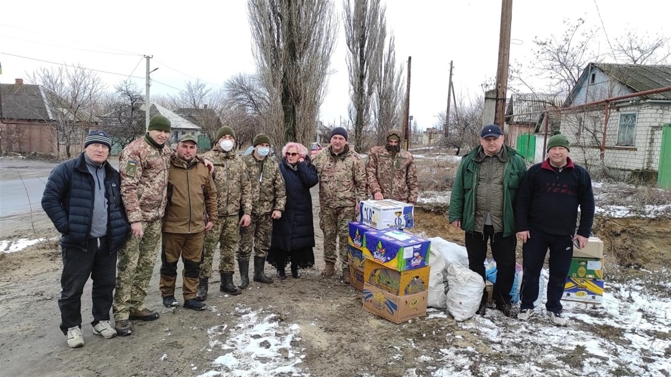 Городоцькі волонтери збирають великодні кошики для воїнів на Сході. Як долучитися