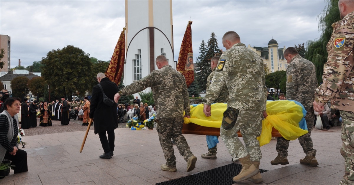 Чортків попрощався з Героєм Василем Мармусом