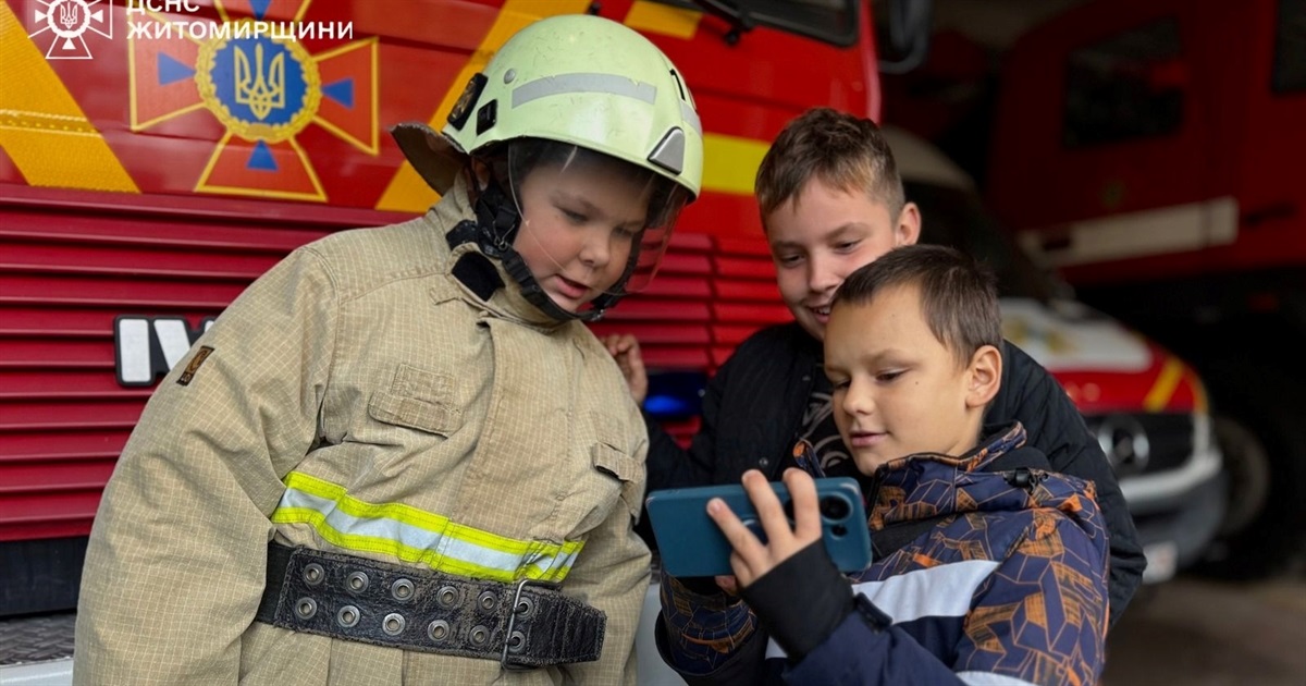 Урок безпеки на практиці: школярі побували в пожежно-рятувальному підрозділі Звягеля