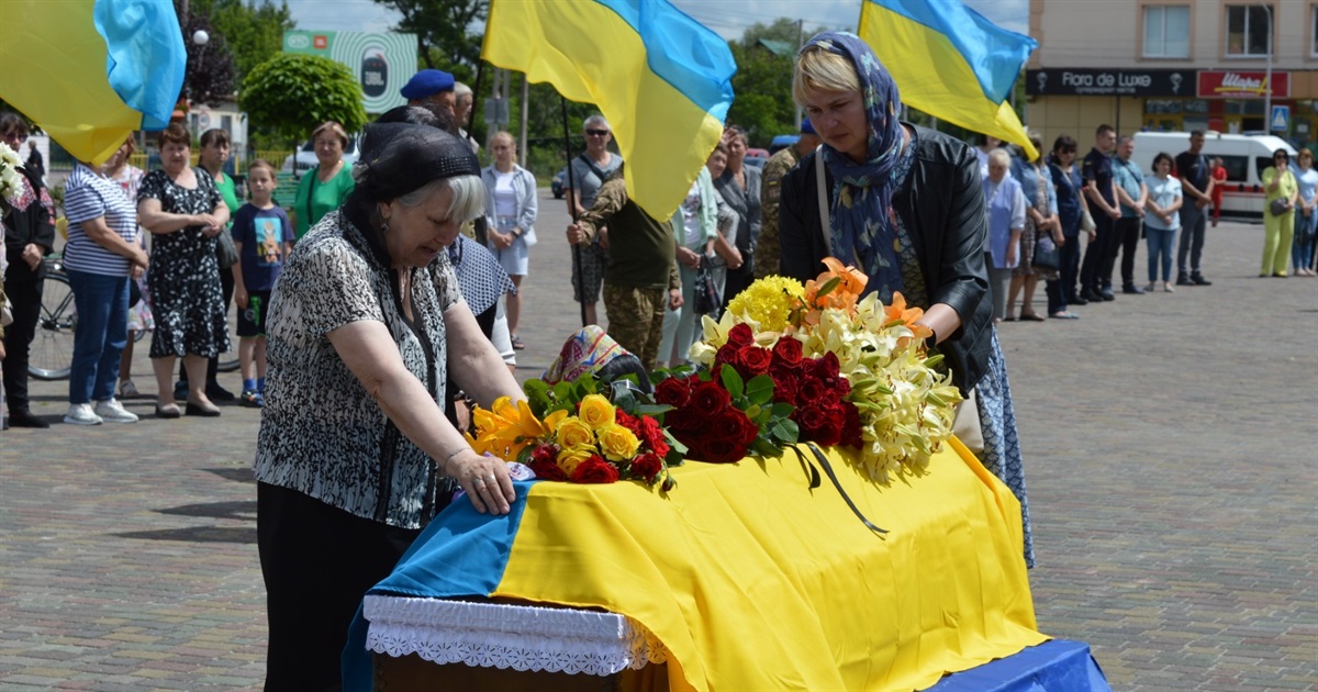 Луганчанин, який захищав Харківщину: в Сарнах попрощалися з Віталієм Соповим