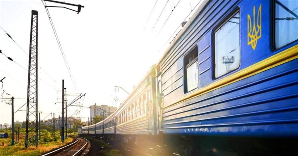 «Укрзалізниця» оновила правила безпеки в поїздах. Що робити пасажирам під час евакуації