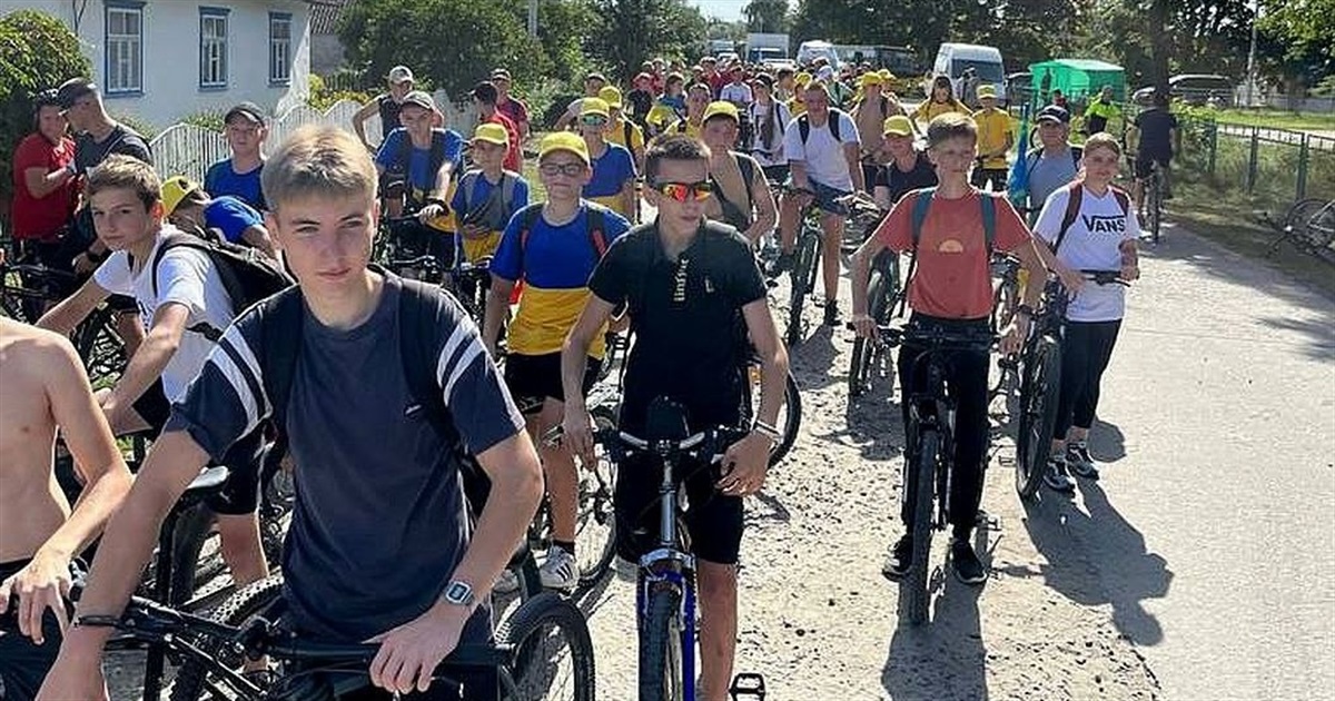 У Вараші організували велопробіг "Рухаємося до перемоги". Це вже традиція