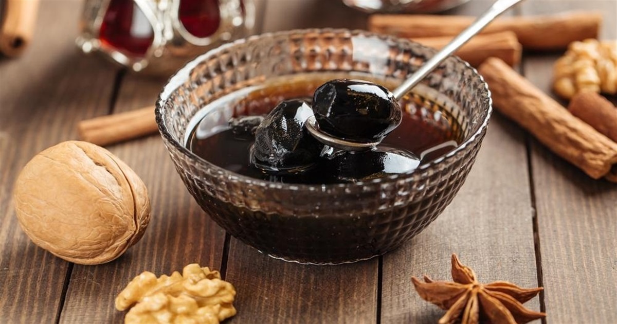 Як приготувати варення з волоського горіха – корисний десерт на зиму