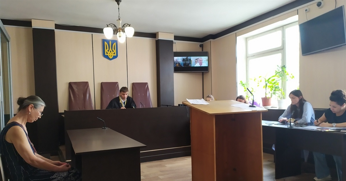Дело о поножовщине возле катка: виноватыми во всех бедах попытались сделать судью и прессу (видео)