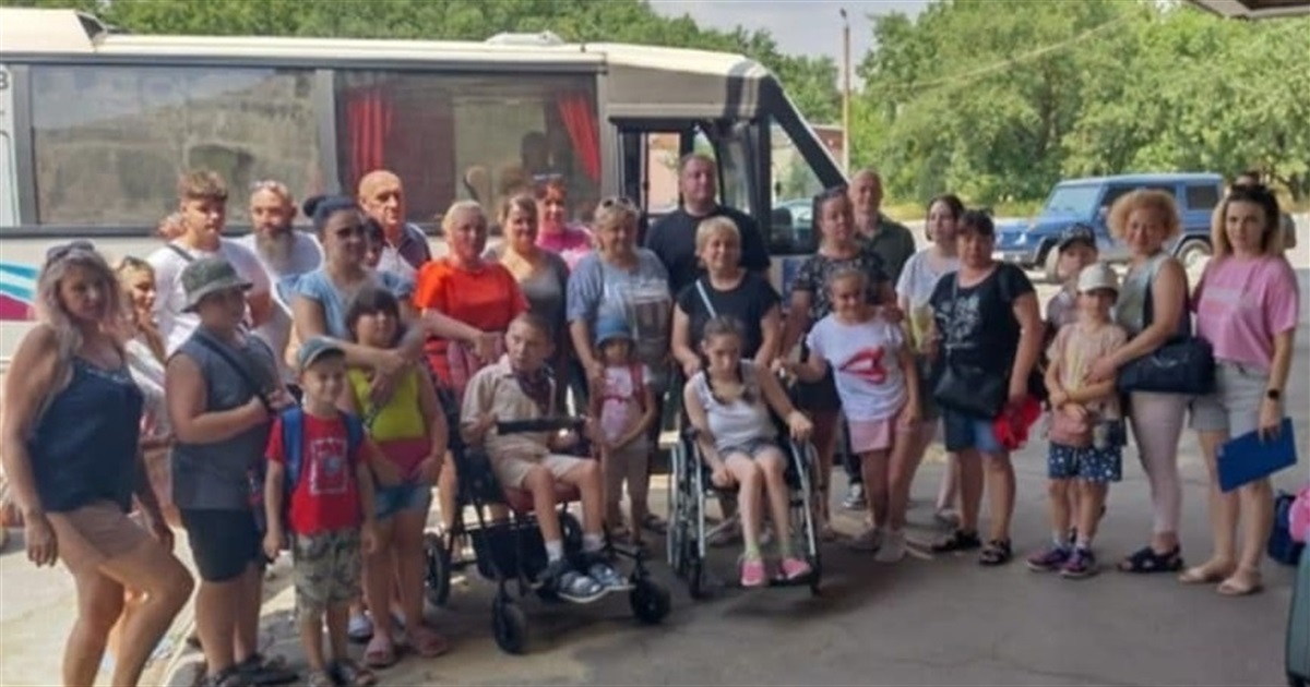 Діти їдуть на оздоровлення: “Ліга соціально відповідальних жінок” допомагає дітям Херсонщини