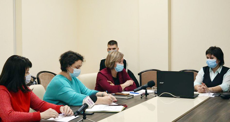 Зустрічайте свята у родинному колі 