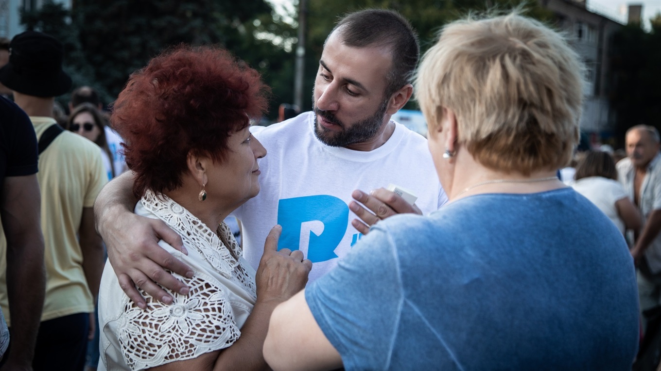 Не словом, а делом: Сергей Рыбалка и команда решают проблемы жителей Попасной  и соседних городов