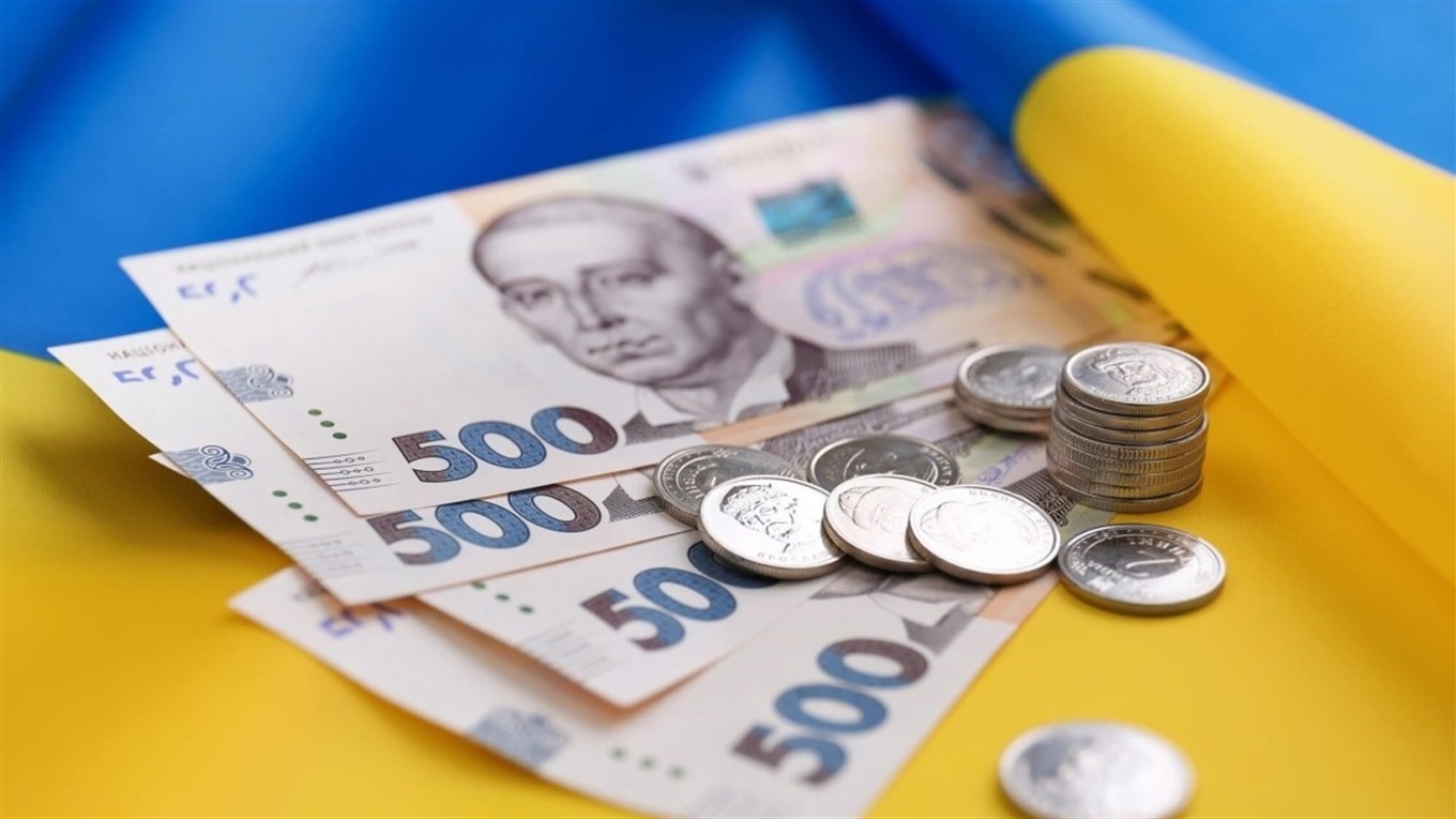 В Україні можуть удвічі підвищити прожитковий мінімум та "відв'язати" від нього соцвиплати