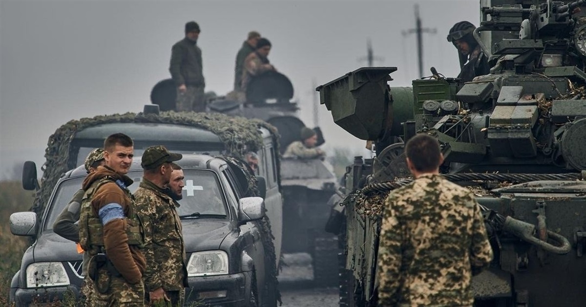 Родина загиблого Героя Олега Гичка передала унікальну гармонь до краєзнавчого музею Звягеля