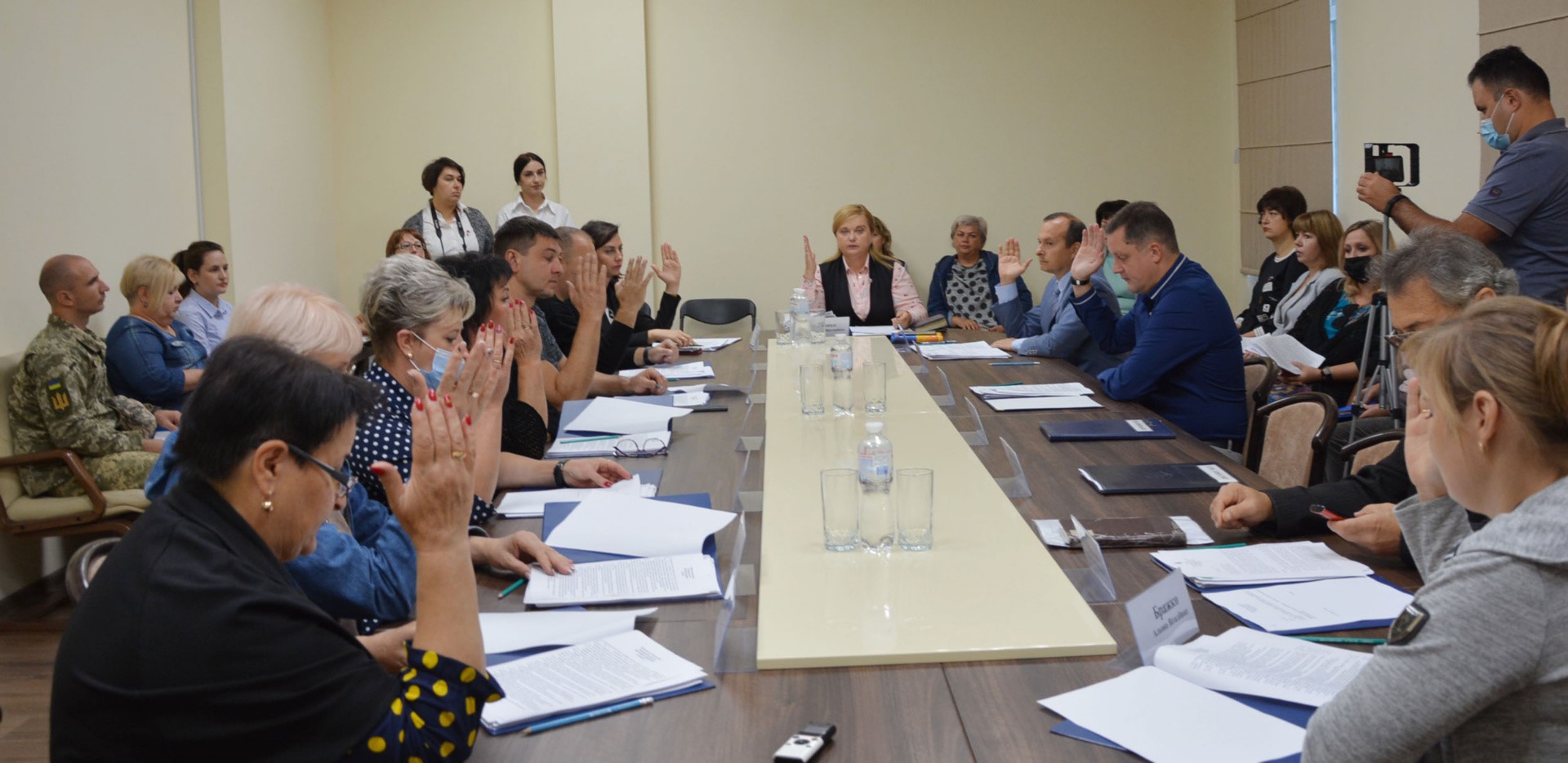 Засідання виконкому: тариф на тепло, перерозподіл посадових обов’язків,  незаконні об’єкти торгівлі