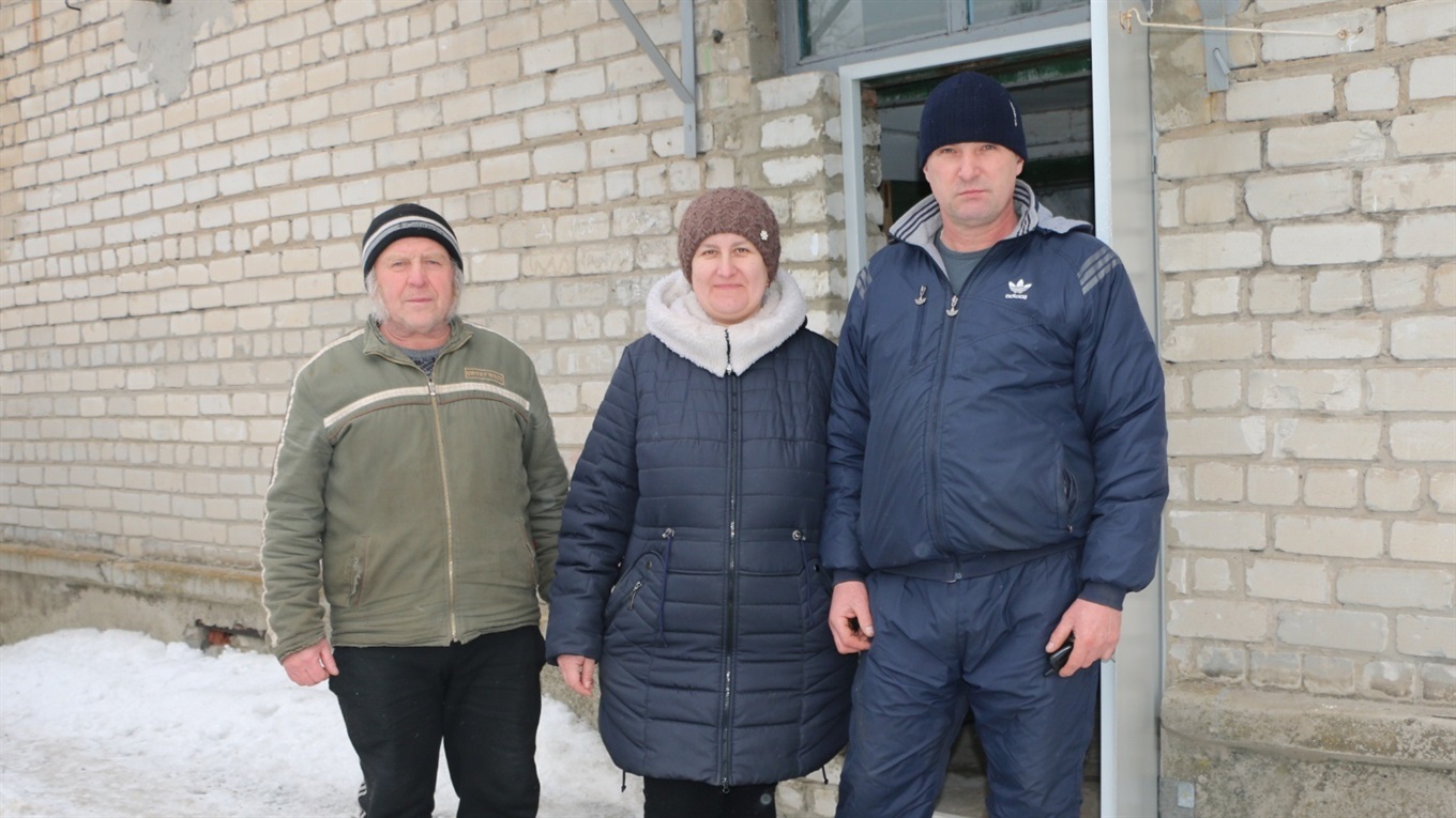 Канализационные стоки возвращаются в квартиры: проблема жильцов дома в Попасной