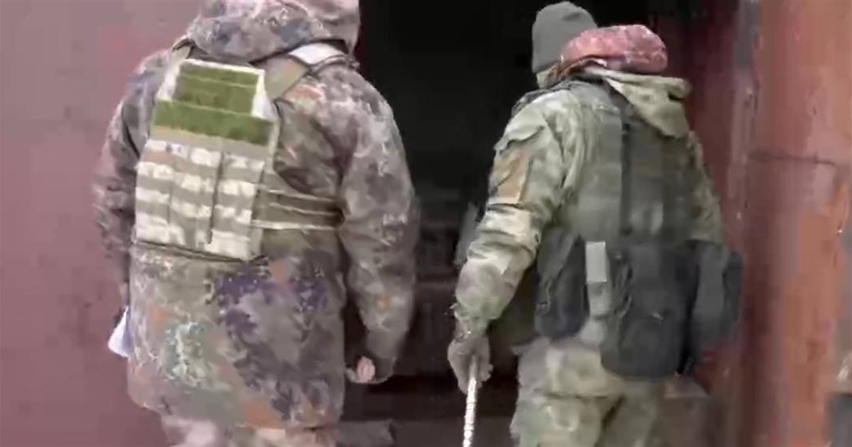 Окупанти знову обшукують приватний сектор та гаражі у Бердянську