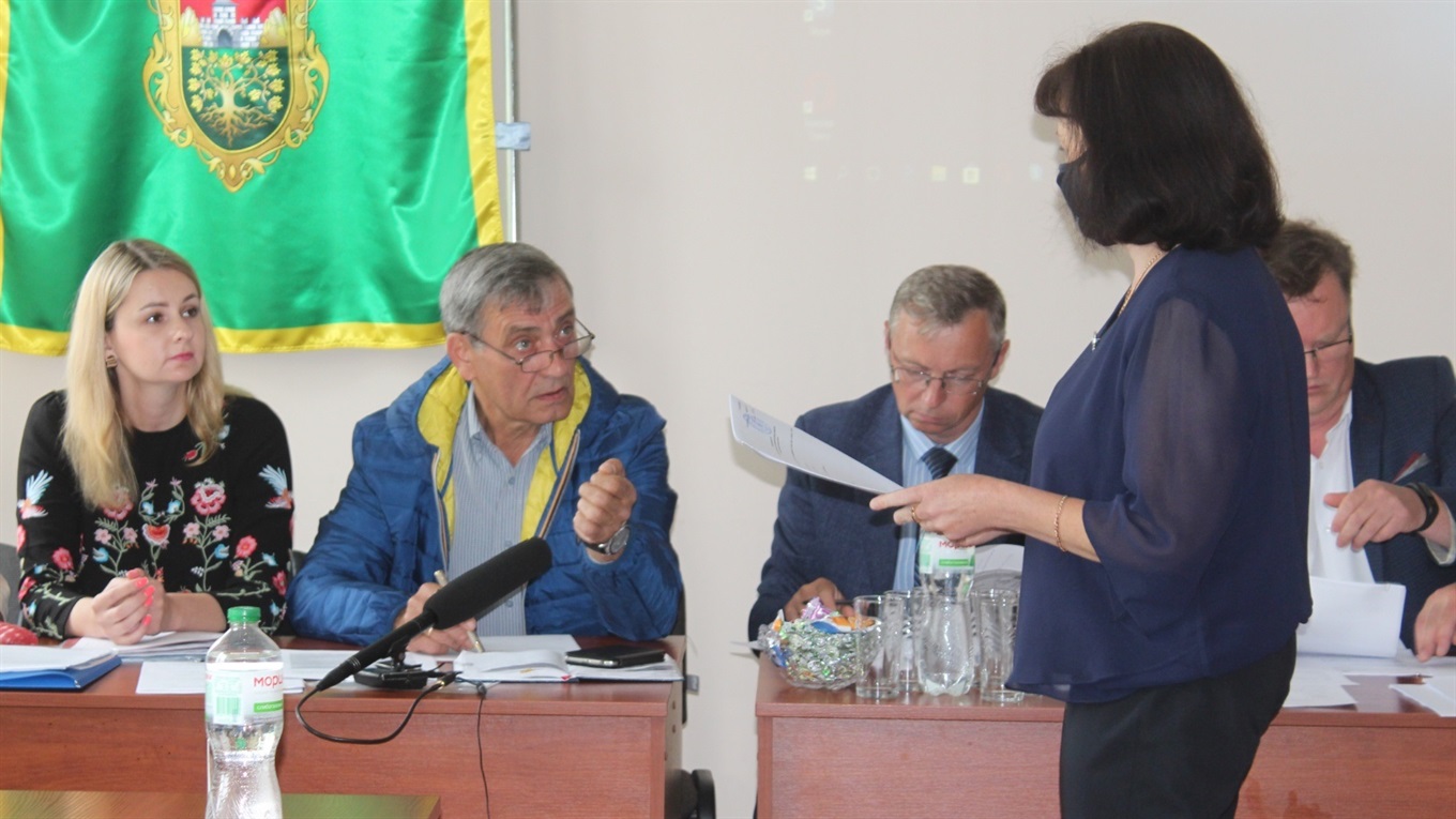 Два етапи не пройшла, але на посаду рекомендована. Хто стане керівником Кремінянської гімназії