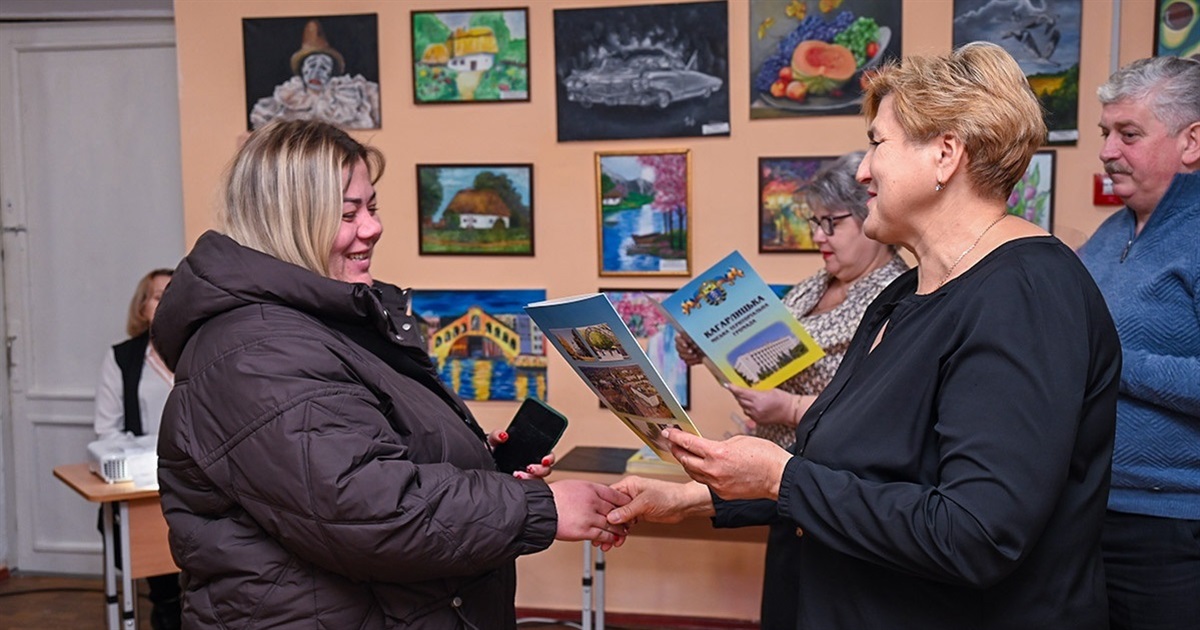 Дарують людям красу мистецтва: в Кагарлику вітали зі святом працівників культури