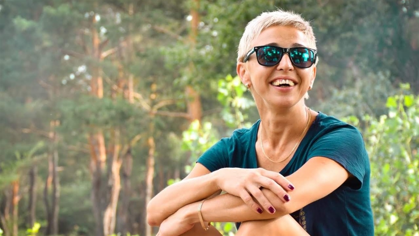Стать на леса и помыть фасад? Легко! Как Анна Горина из Северодонецка основала компанию по уборке