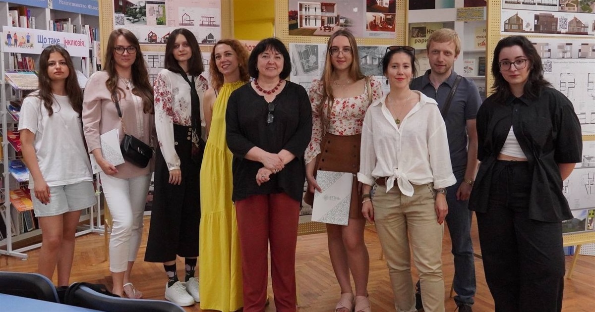 В Ірпені відкрили виставку безплатних ескізів для відбудови міста