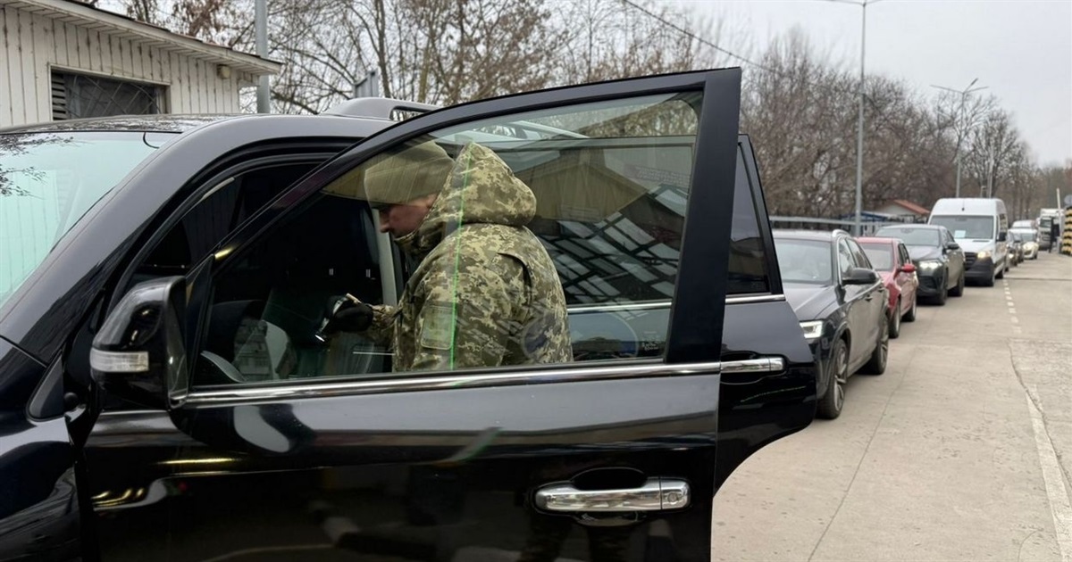 Прикордонники роз’яснили, через які пункти пропуску можна об’їхати закриту трасу М-15 Ізмаїл-Одеса