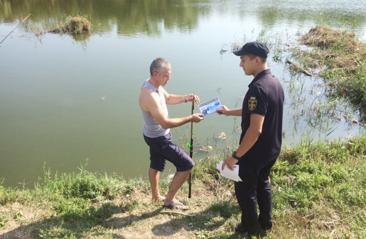 Рятувальники нагадують про небезпечні фактори відпочинку на водоймах