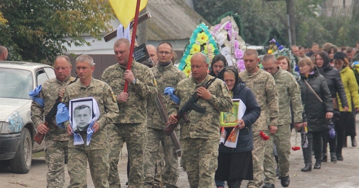 У Корделівці провели в останню путь загиблого воїна