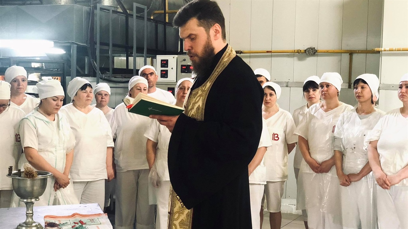 Волноваський хлібозавод на передодні Великодня освятив виробництво