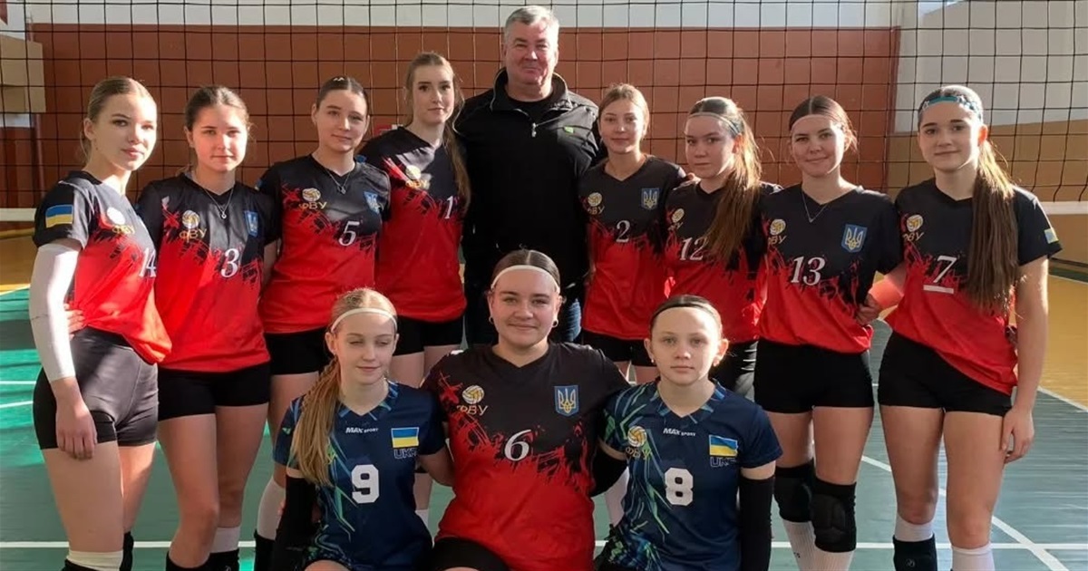 Волейболістки зі Старокостянтинова тріумфально стартували в чемпіонаті області