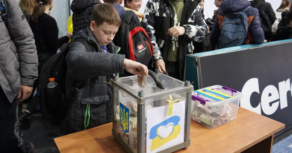 28 дитячих номерів зібрали 28 тисяч гривень. Учні Городоцького ліцею №1 провели благодійний концерт