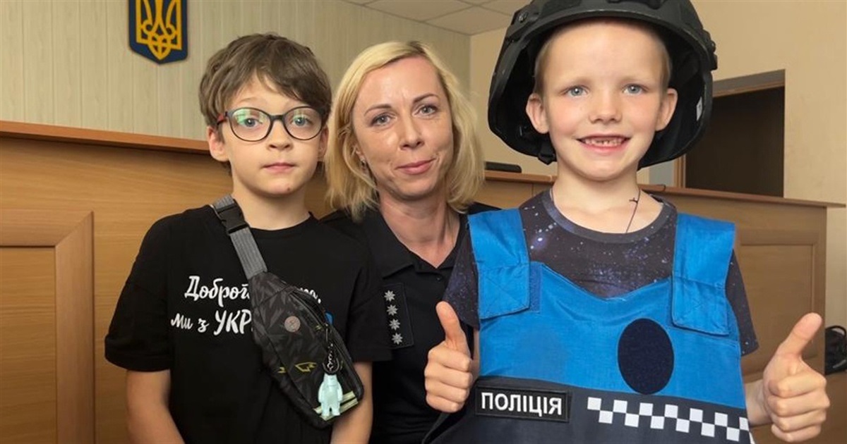 Для дітей у Звягелі провели екскурсію у місцевому відділі поліції