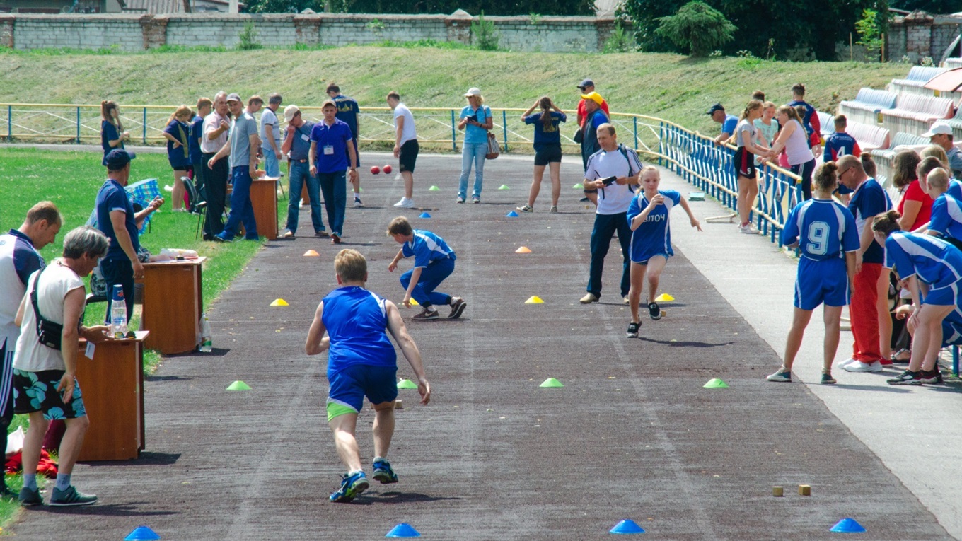 Новоград-волинська команда перемогла у обласному етапі "Козацького гарту"