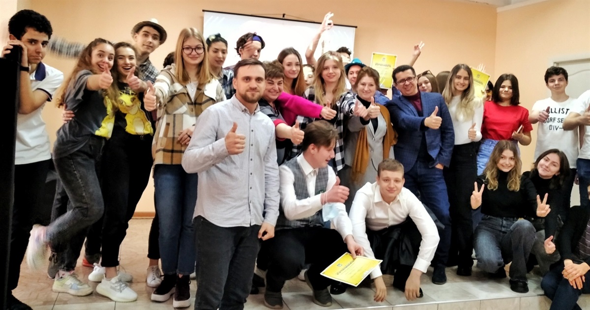 Один з найкращих в Україні. Маріупольський ліцей відновлює роботу у Пущі-Водиці